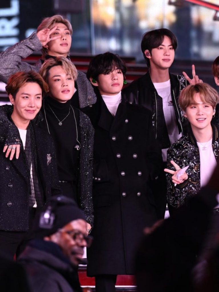 cropped-BTS-ARMY-Birthday-Celebrated-by-Google-Search-With-Easter-Egg-9.jpeg