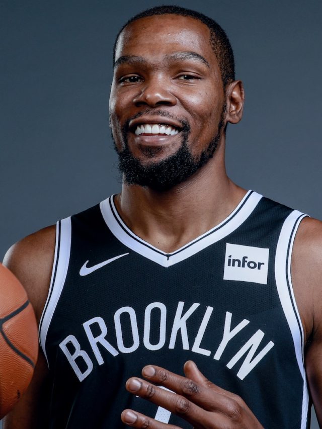 Kevin Durant Asks to Be Traded From the Nets