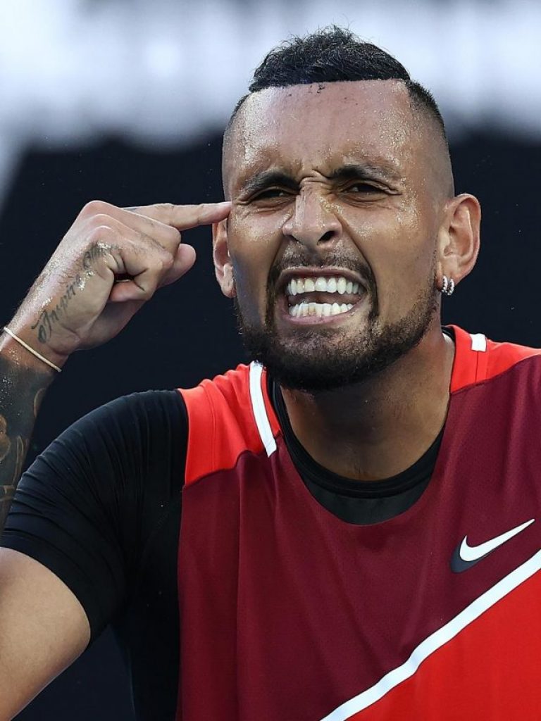 cropped-Nick-Kyrgios-Wins-Wild-Wimbledon-Match-4.jpeg